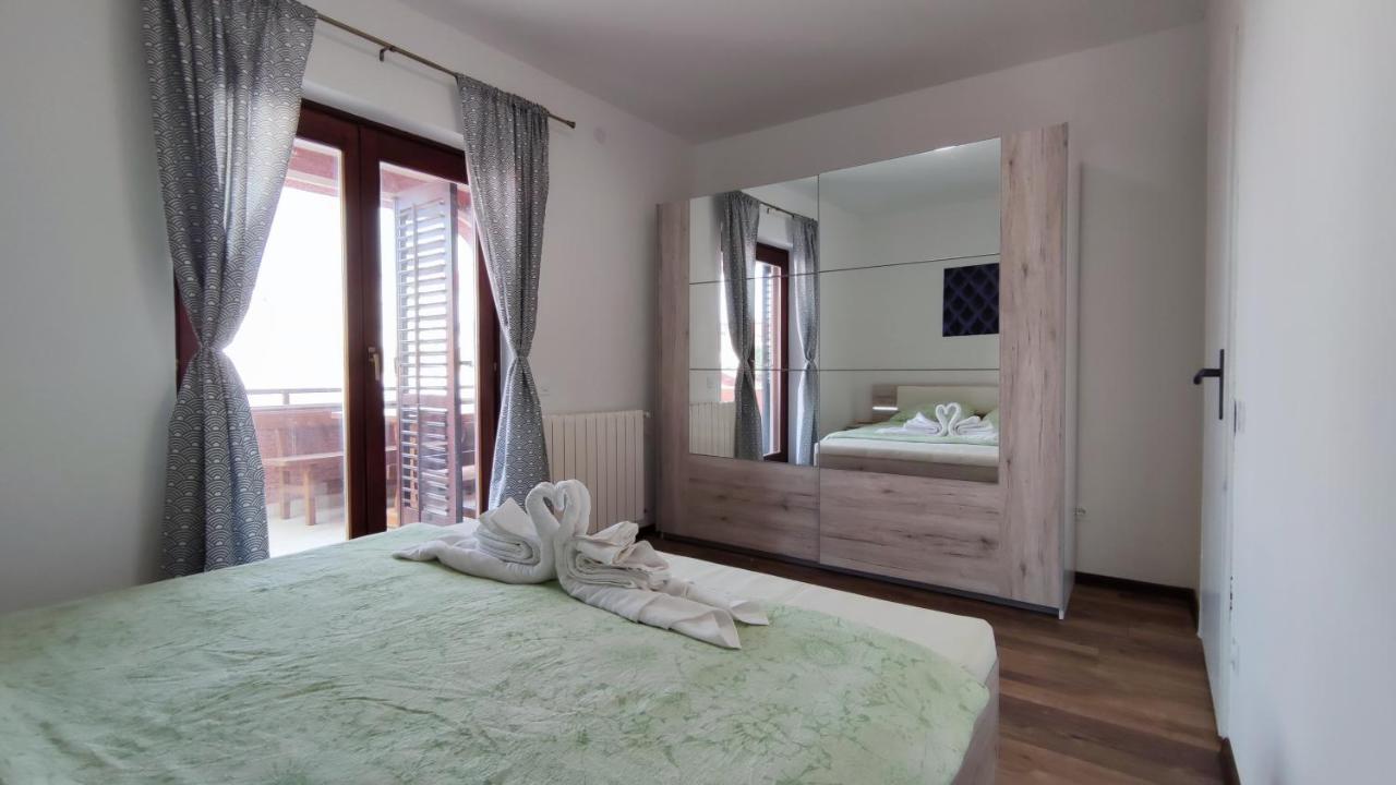 Apartments Marla بوريتش المظهر الخارجي الصورة